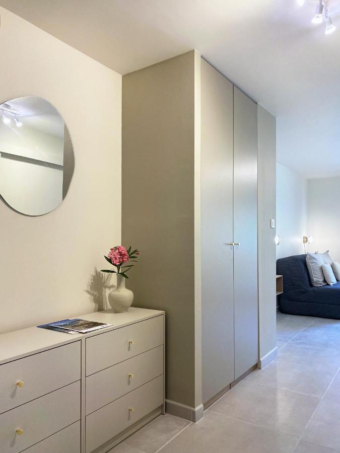 Studio Renove, 5Mn Plage, Terrasse, Clim, Velos Сен-Мандрие-сюр-Мер Экстерьер фото
